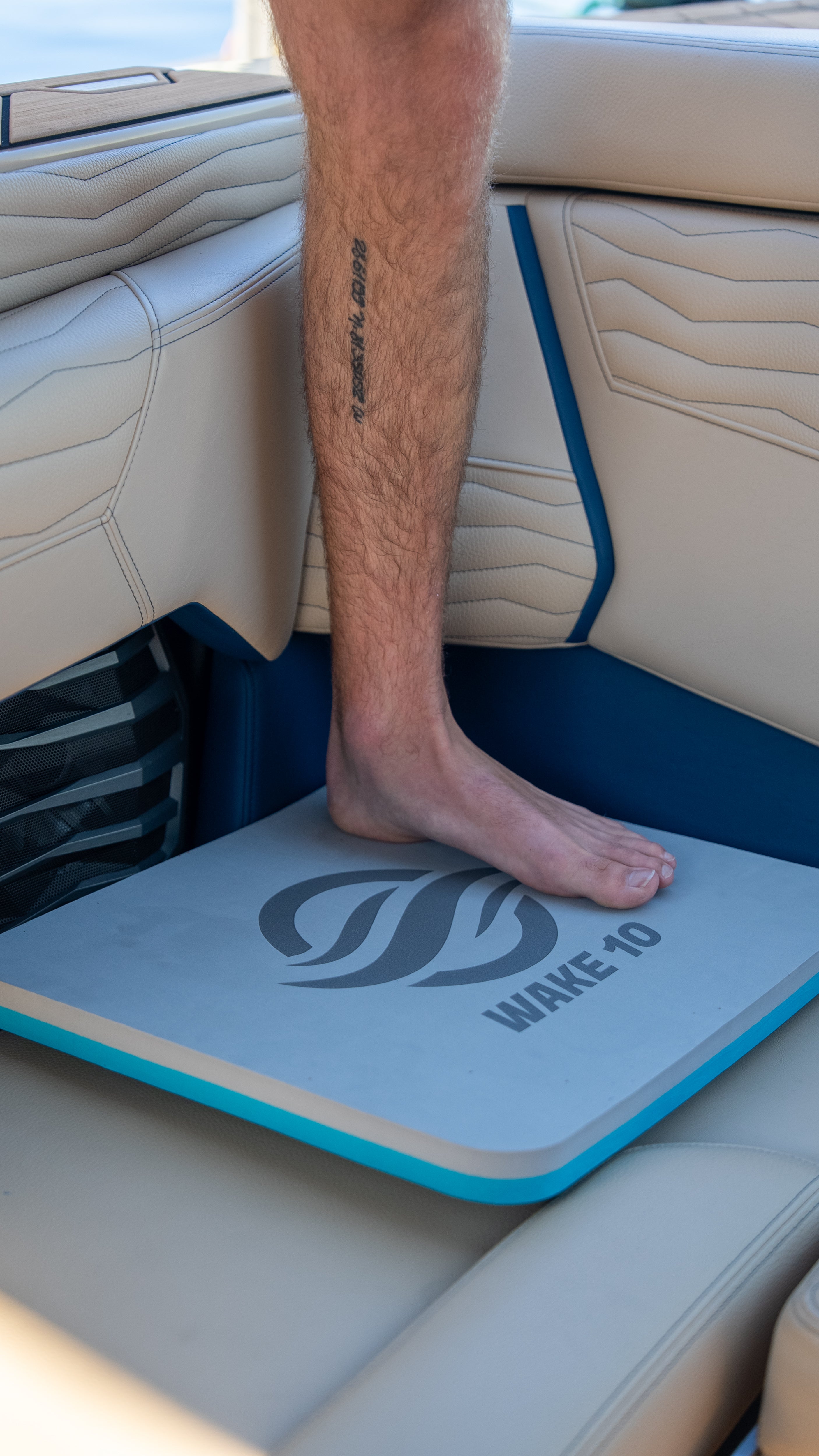 WAKE 10 Step Mat - Waterproof Boat Seat Protector - Prevent Rips in Marine Upholstery and Cushions